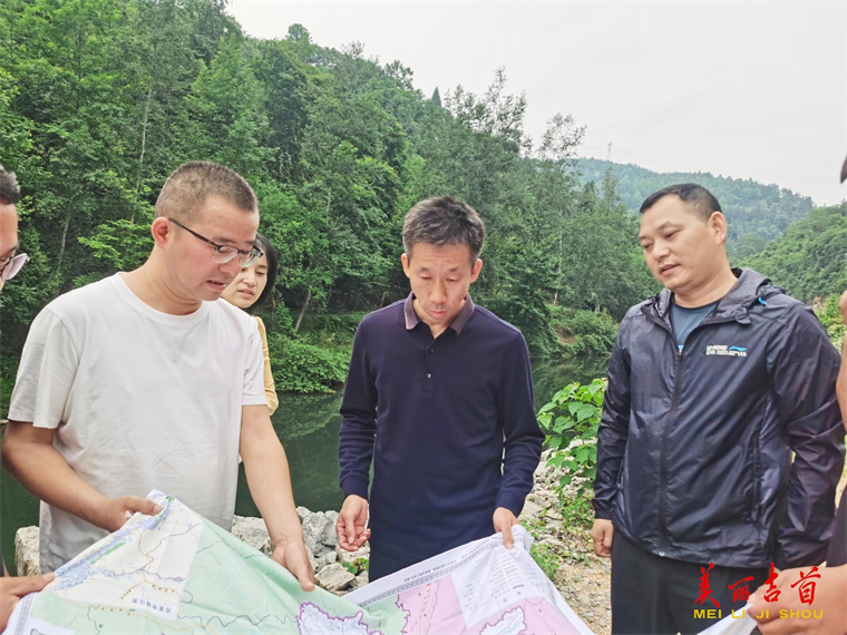 周立志調(diào)研馬頸坳鎮(zhèn)鄉(xiāng)村振興、安全生產(chǎn)工作